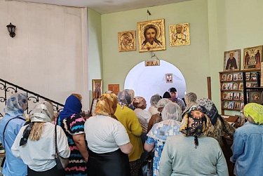 Более 50 оренбуржцев побывали в святых пещерах Покровки